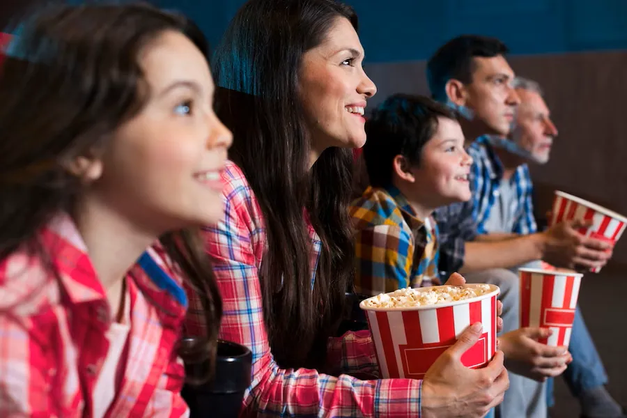 Filmo žiūrėjimas kino teatre