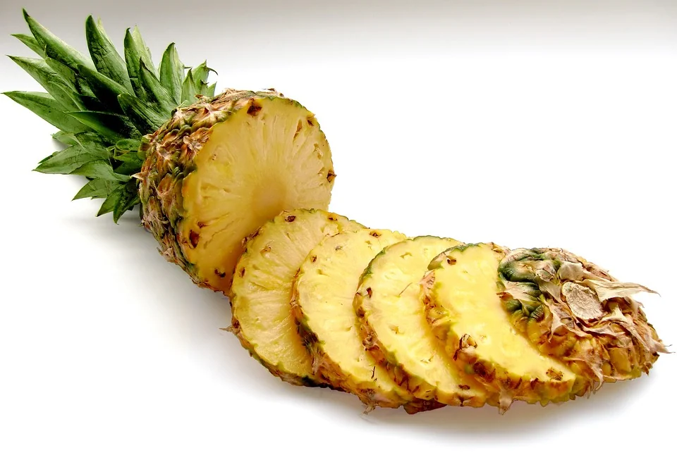 Supjaustytas ananasas
