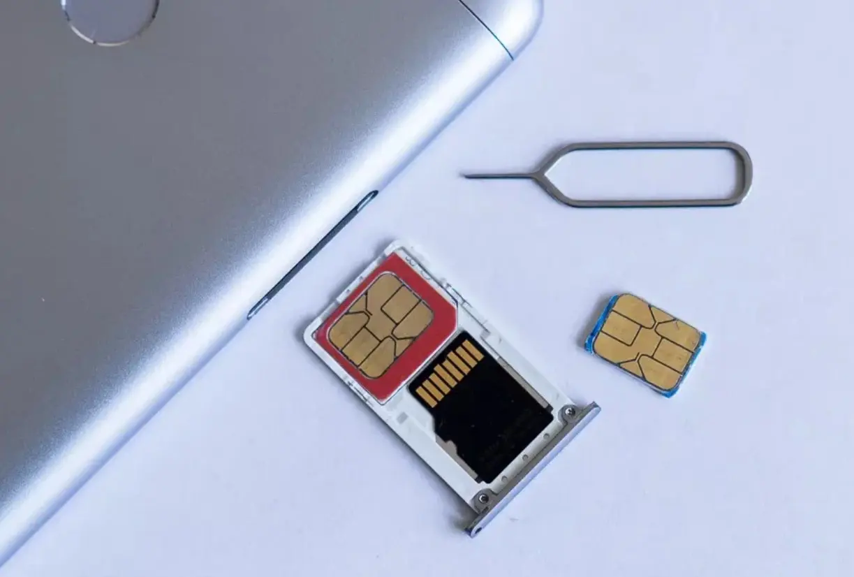 Sim kortelės keitimas telefone
