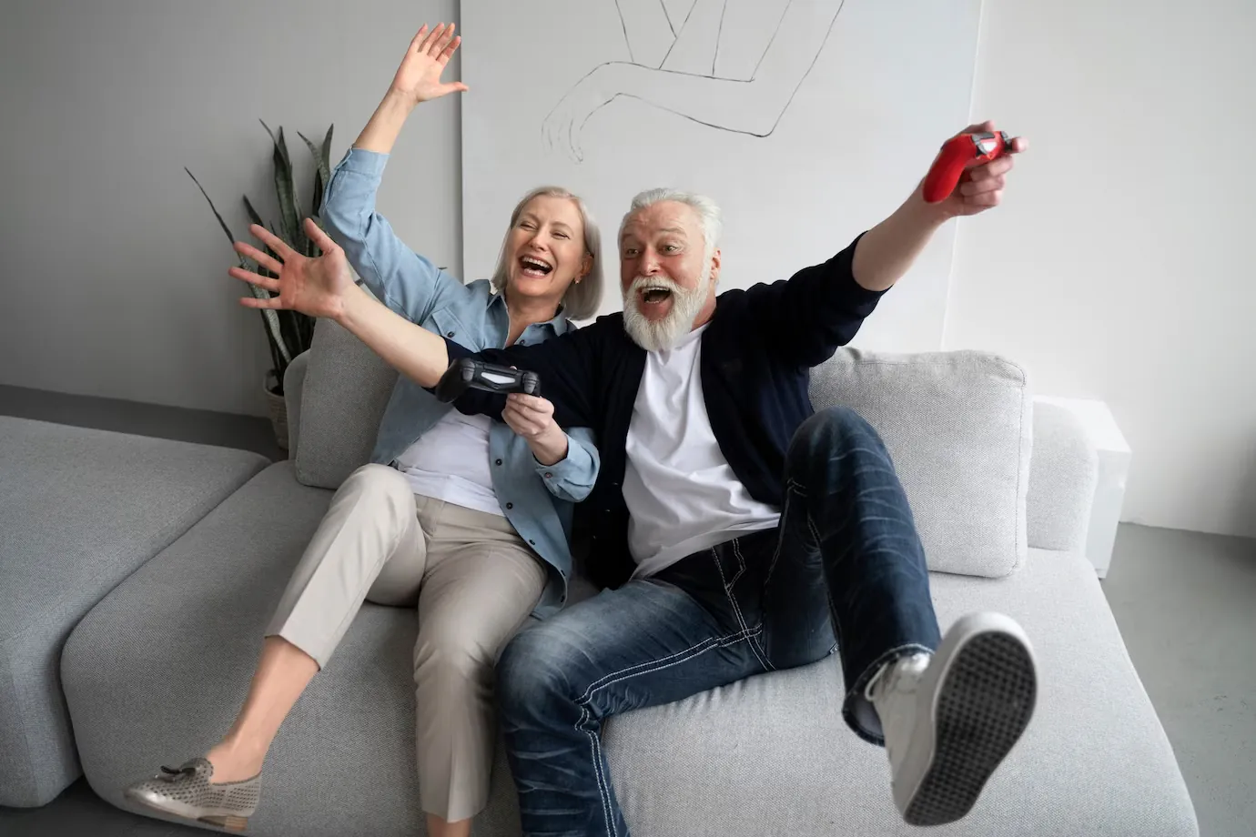 Moterys gyvena ilgiau nei vyrai, bet blogiau