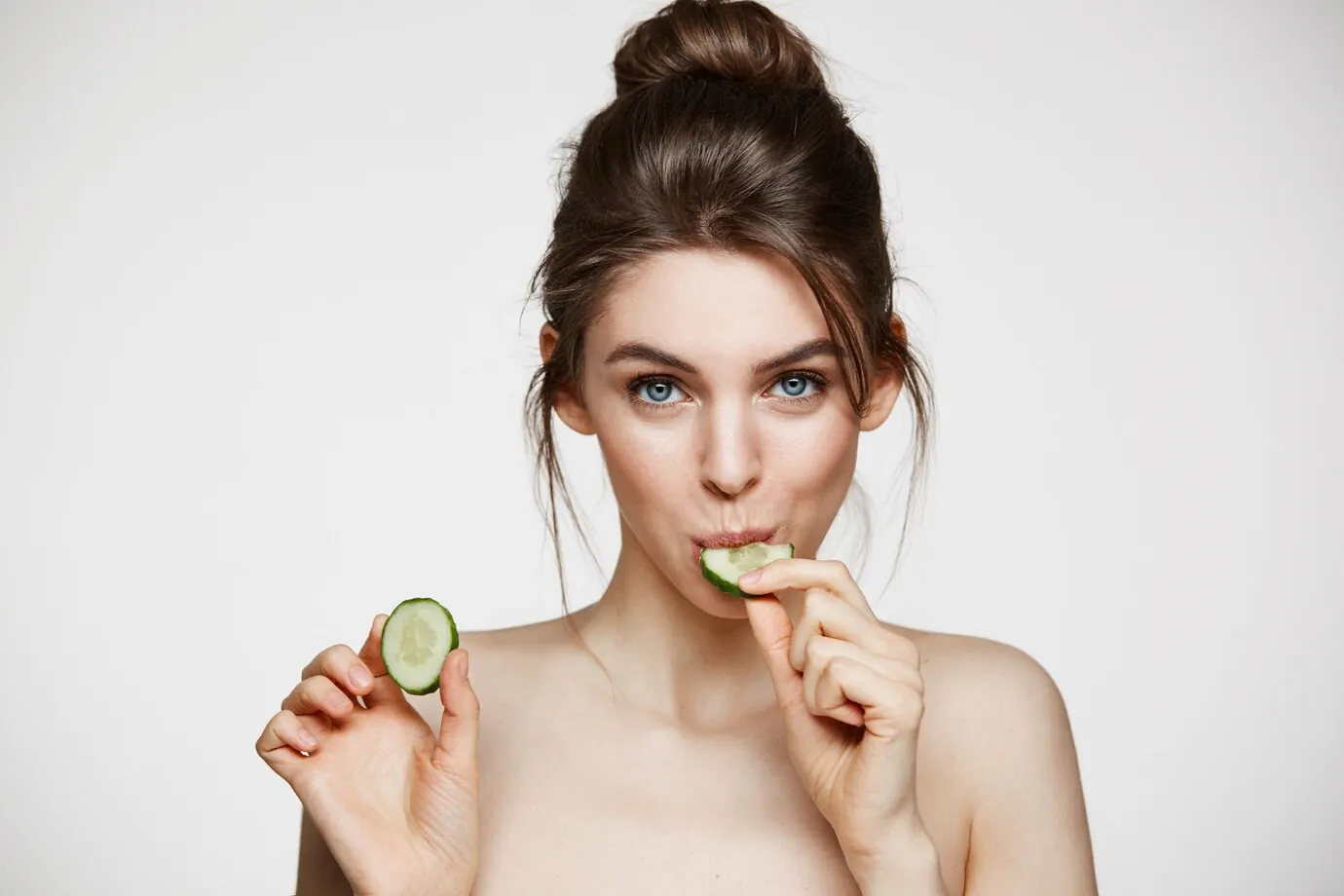 5 produktai kurie sušvelnina odą