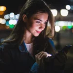 Telefonai su savaime išgyjančiais ekranais
