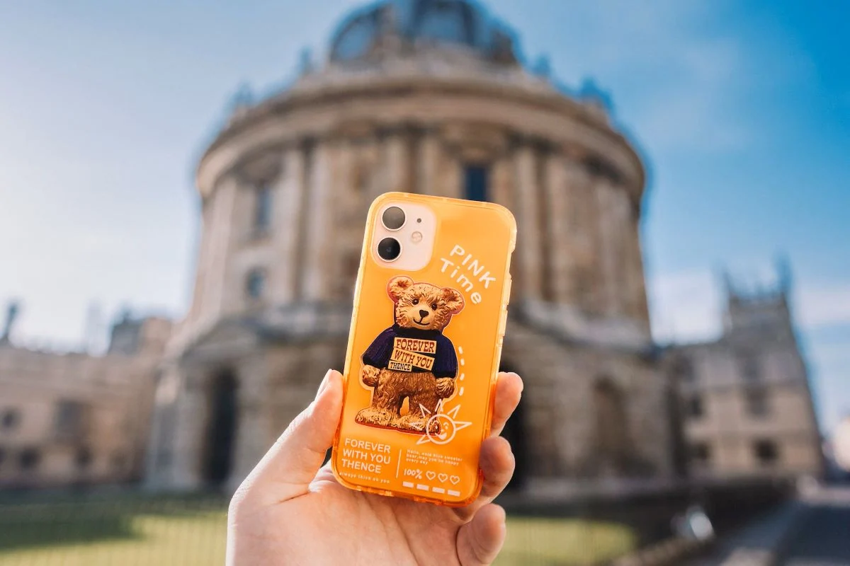 Įvairūs telefonų dėklai