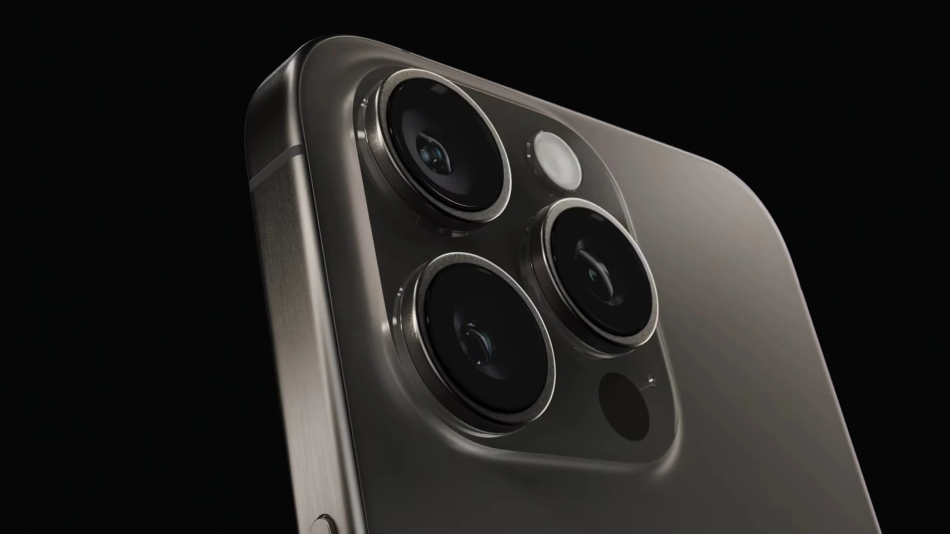iPhone 16 Pro turės visai kitokią kamerą