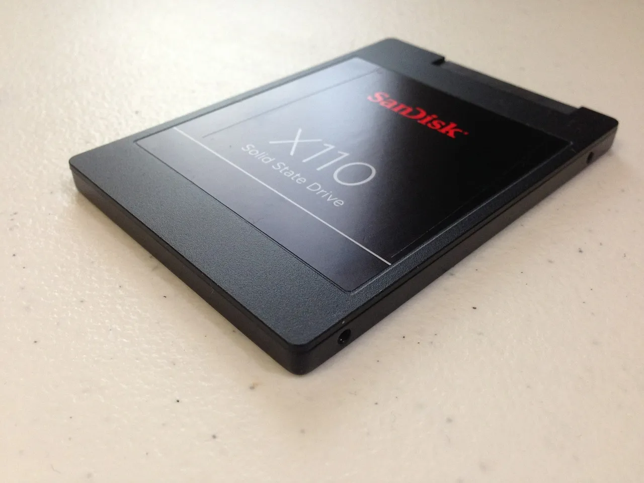 2024 metais SSD kainos kils