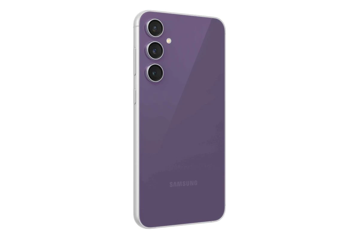 Galaxy S23 FE išmanieji telefonai jau prekyboje / Samsung nuotr.