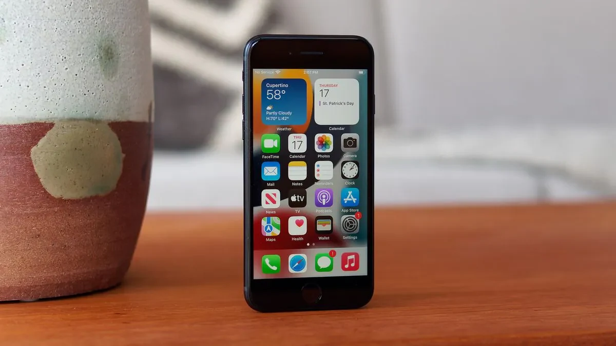 Iphone se (2022 m.)