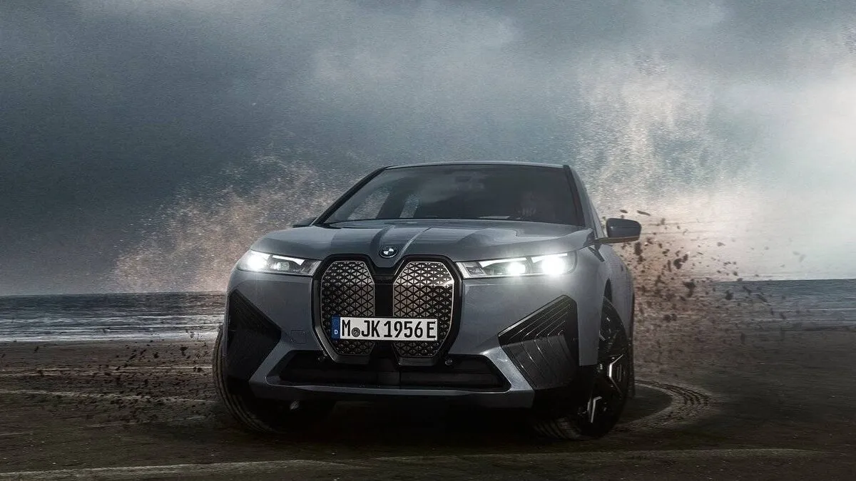 BMW iX M60