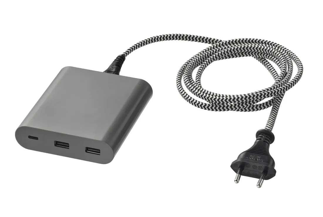 IKEA atšaukia iš prekybos USB įkroviklius