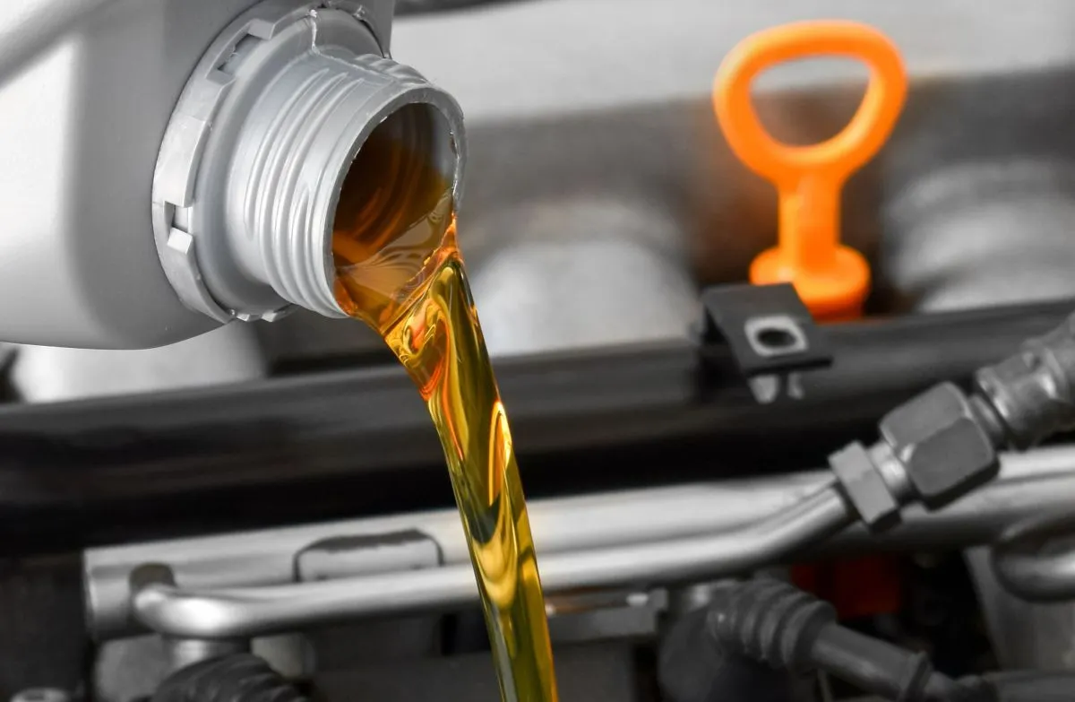 Kaip pasirinkti gerą alyva automobiliui