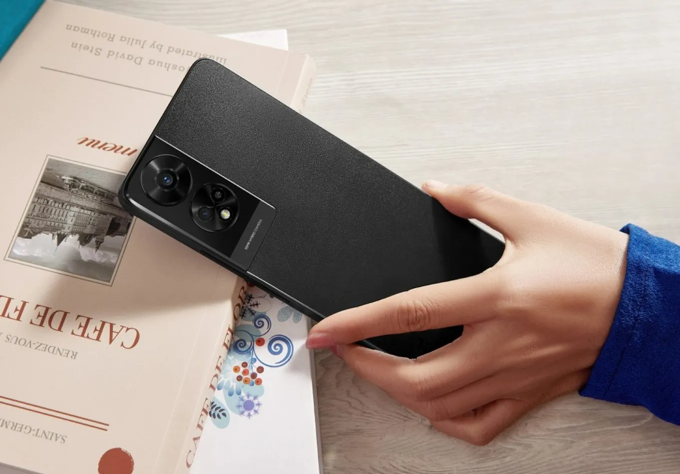 TCL 50 5G ir TCL 50 SE telefonai