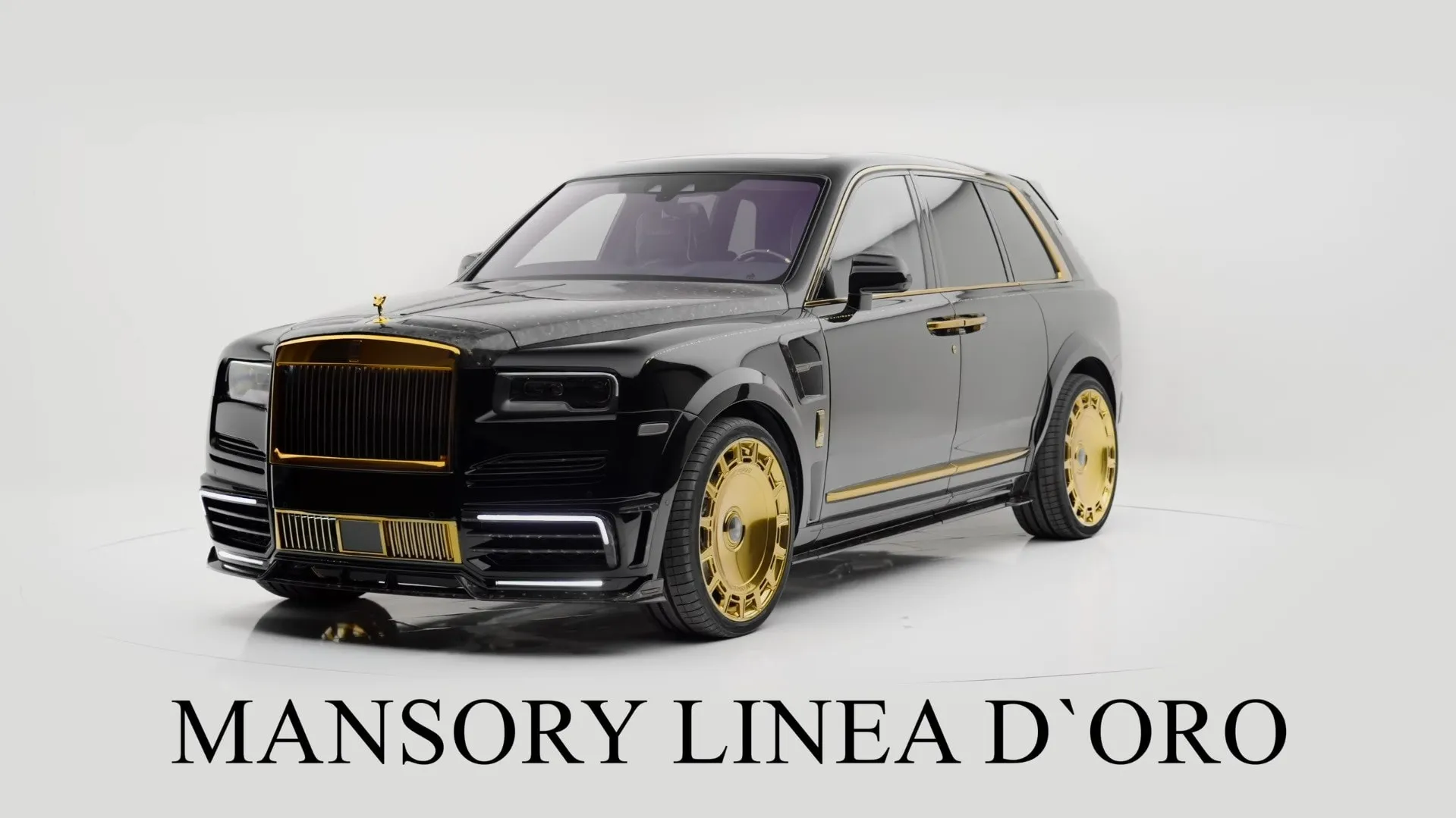 Auksinis Rolls-Royce Cullinan