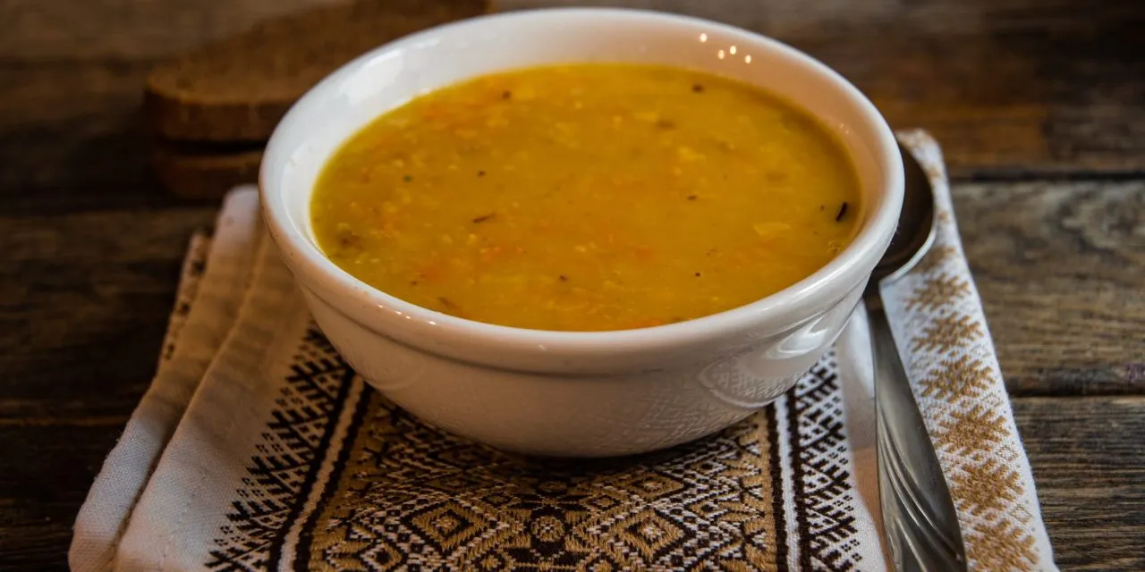 Skani žirnių sriuba su įdomiu ingredientu