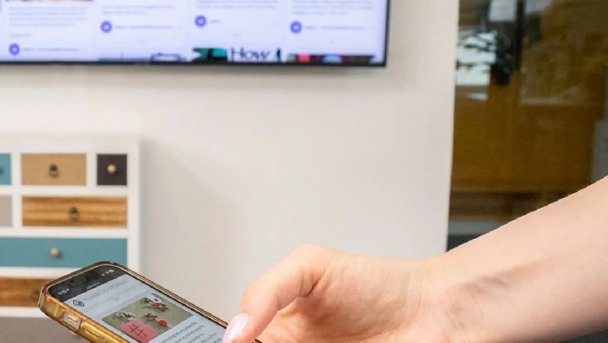 Telefono vaizdo perdavimas į televizoriaus ekraną