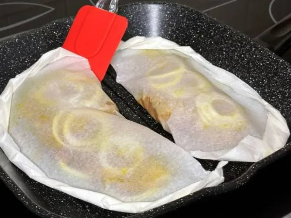 Vištienos kepimas kepimo popieriuje