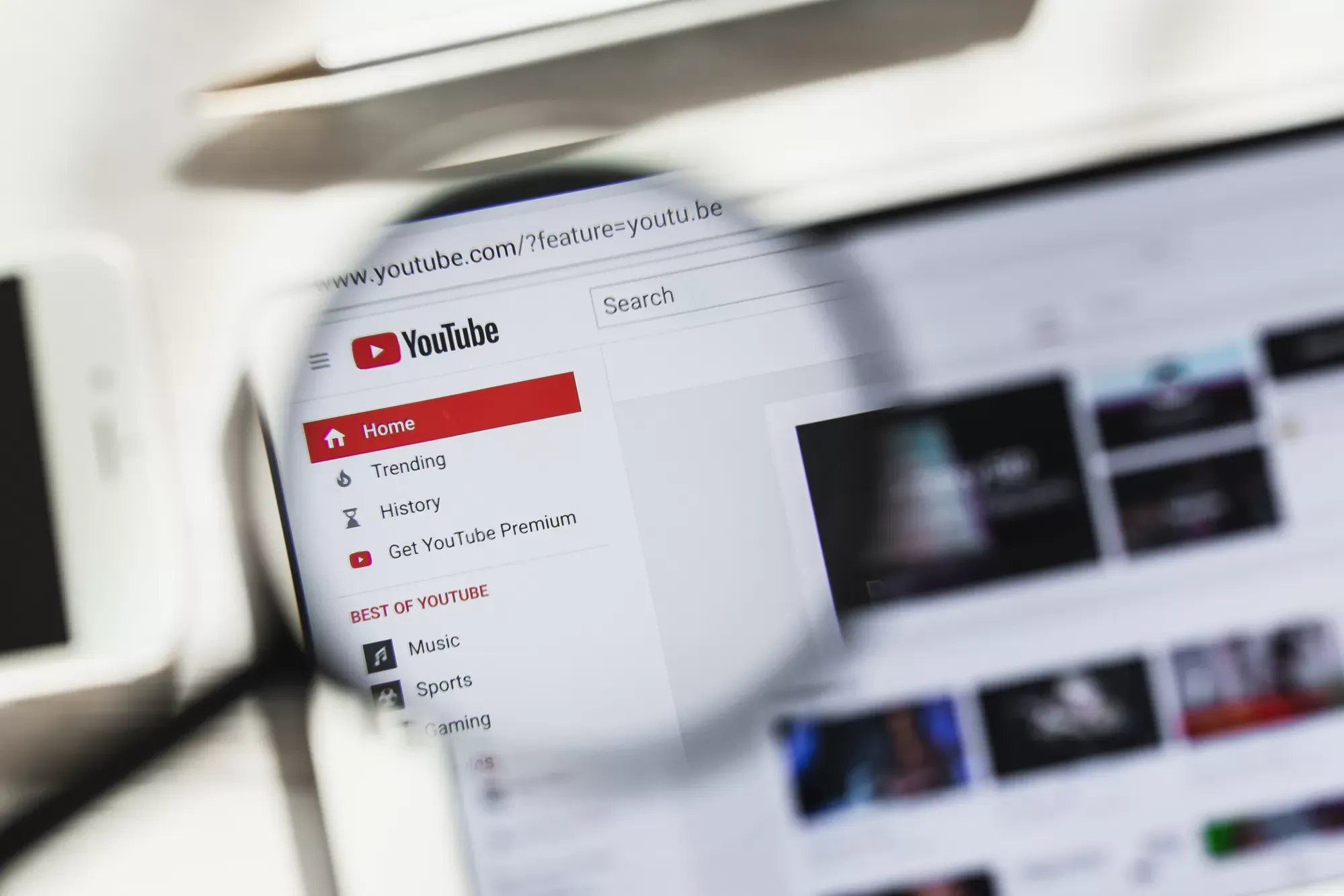 YouTube platformoje DI turinys bus pažymėtas