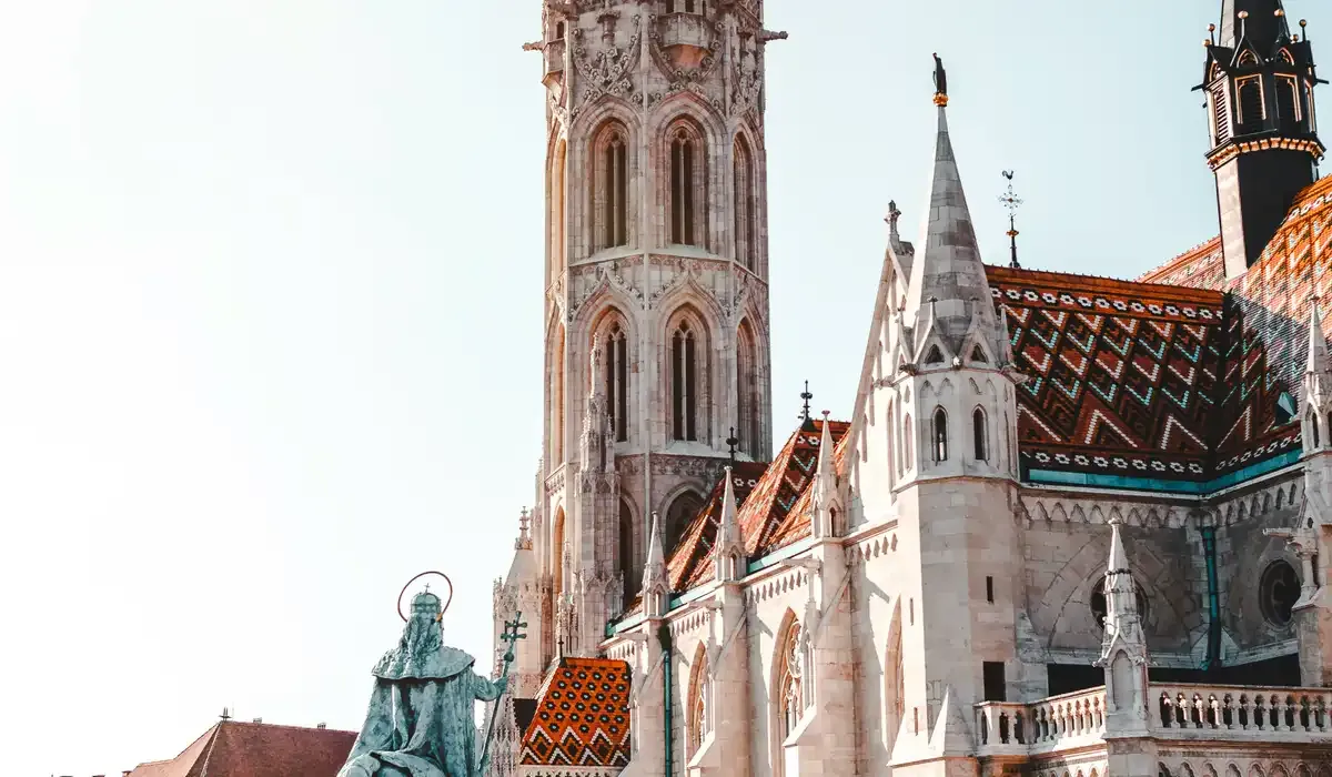 5 europos miestai kurie yra pigiausi turistams