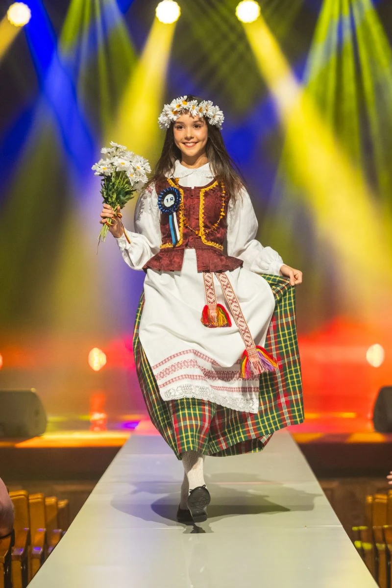 Augustė Meškauskaitė - tautinis kostiumas