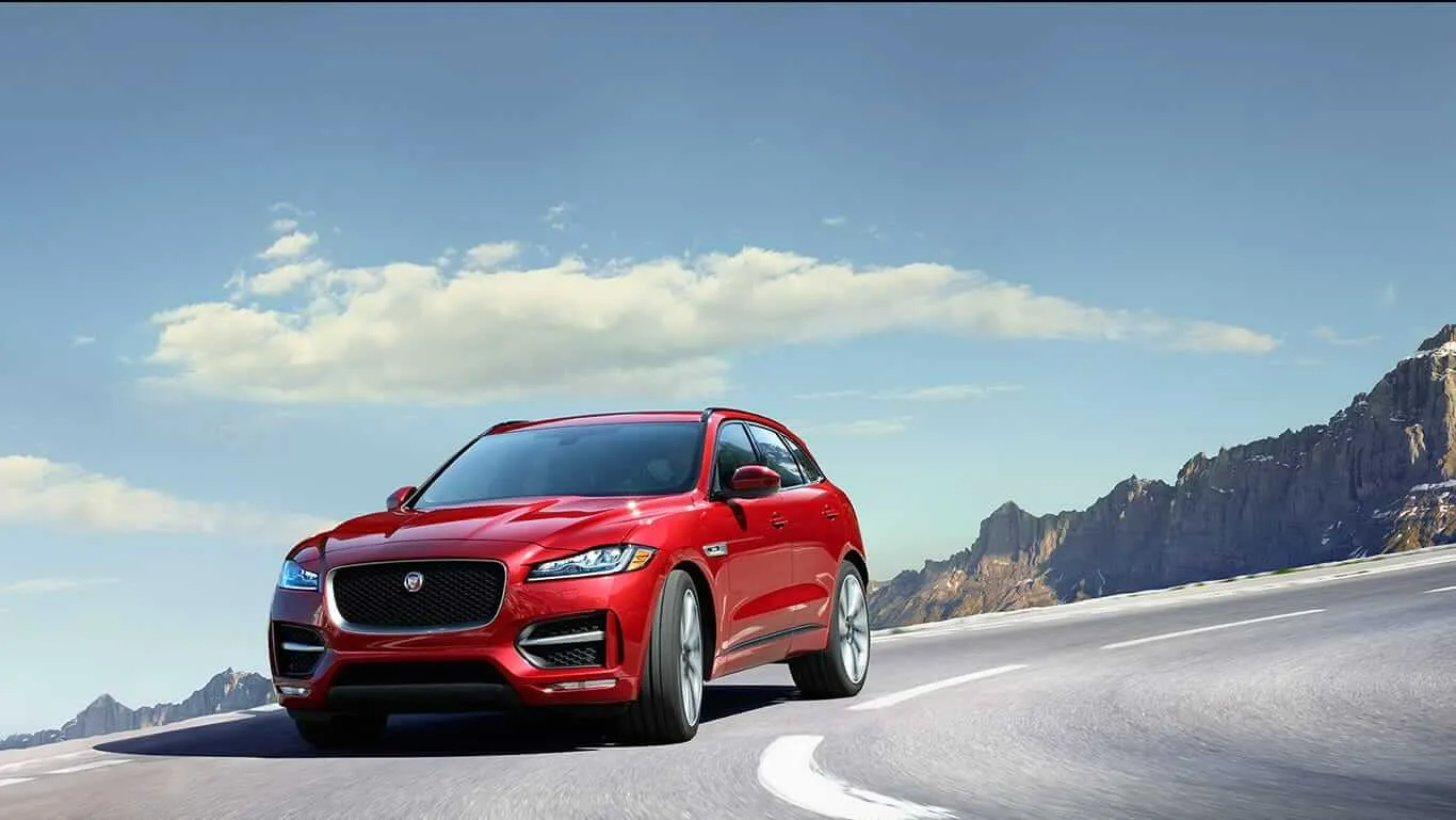 Jaguar F-Pace automobilis