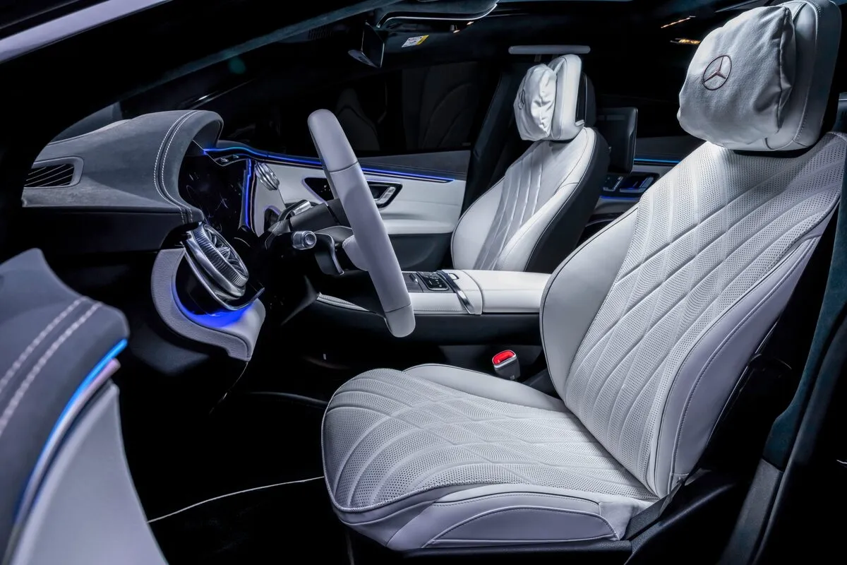 Mercedes-Benz EQS 2024 3