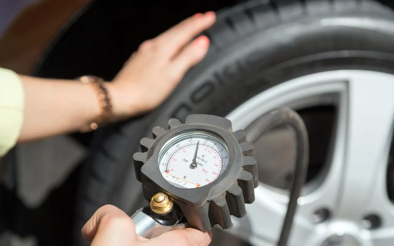 Padangų slėgis automobiliuose