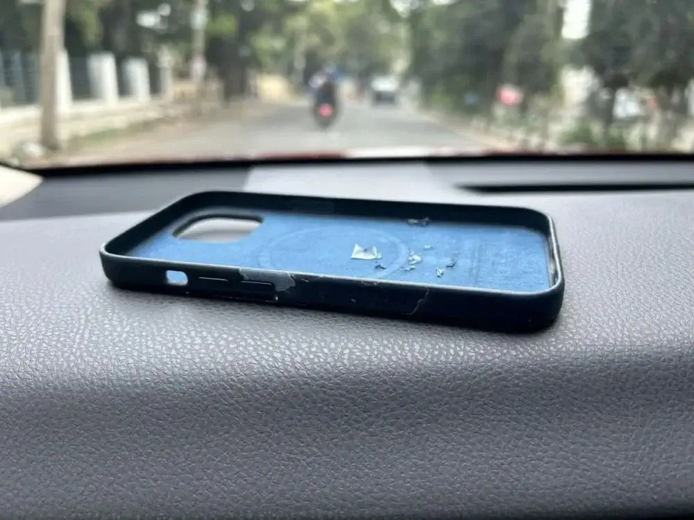 Prastos kokybės iPhone dėklai