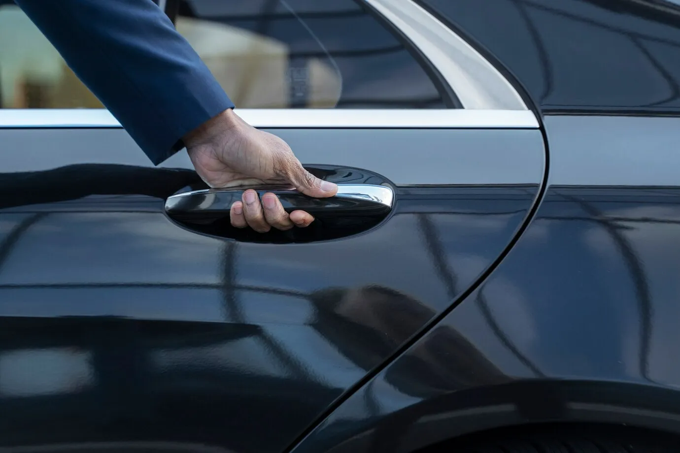 Kaip atrakinti automobilį, jei išsikrovė pultelio baterija
