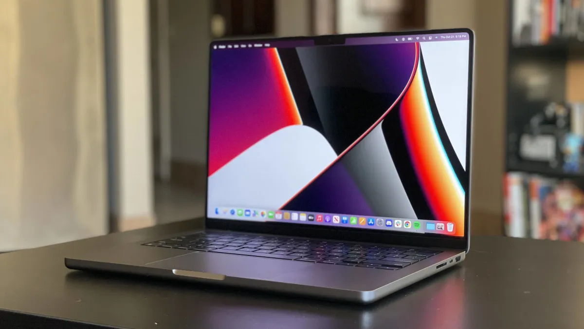 MacBook su lankščiu ekranu