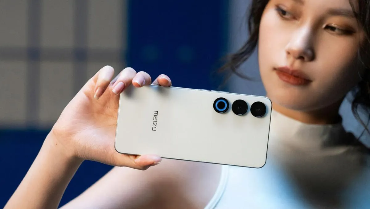 Meizu 21 Note telefono pristatymas