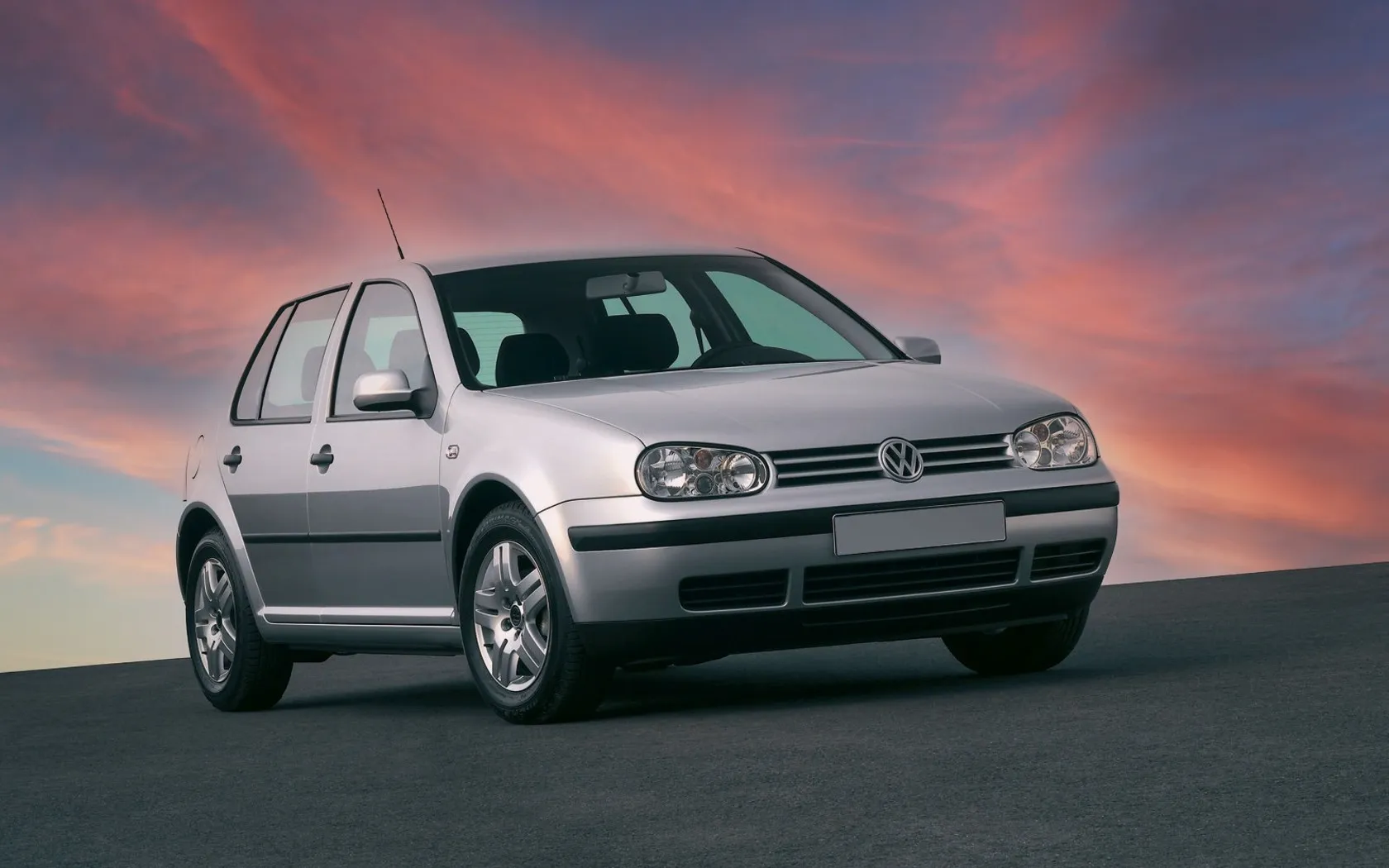 Volkswagen Golf automobilis