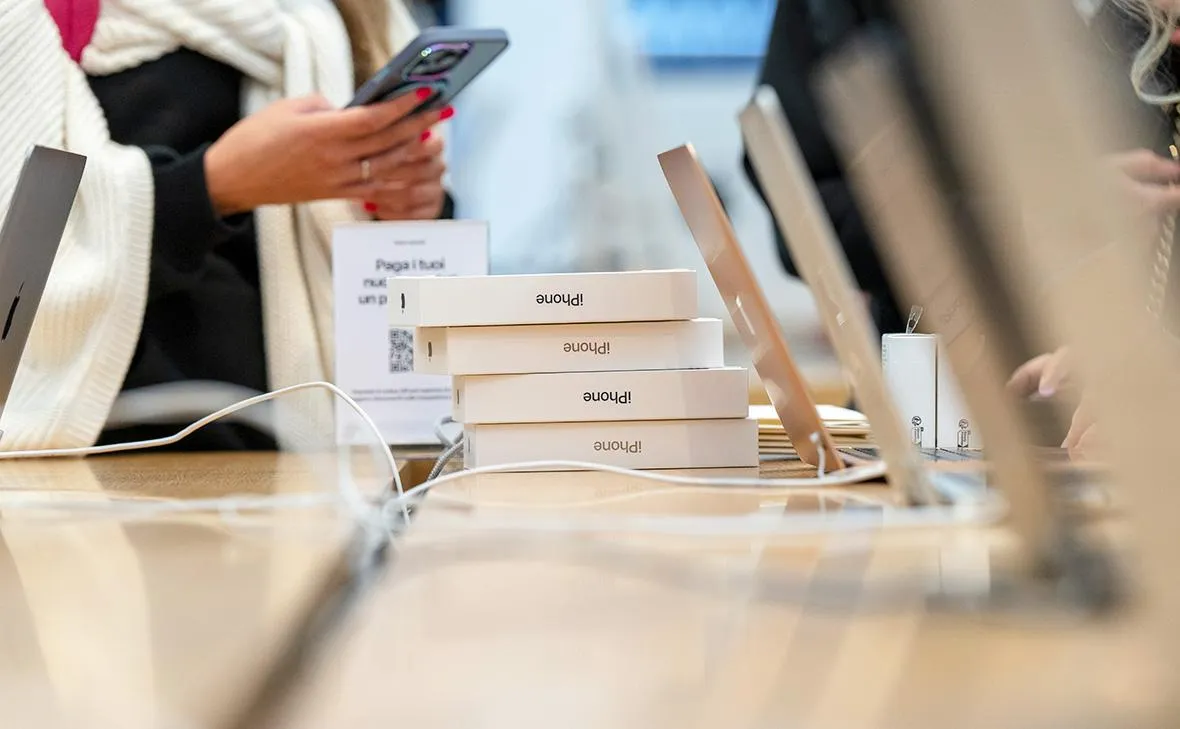 iPhone pardavimai per pastaruosius 10 metų