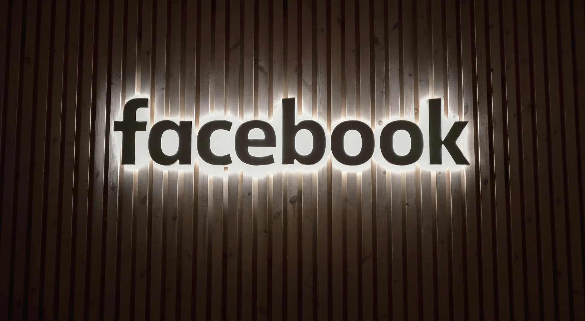Facebook naujovės 2025