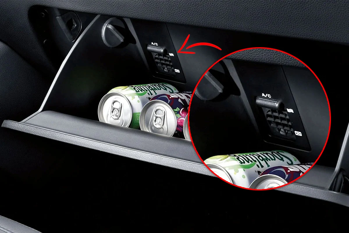 Gėrimai dėtuvės skyriuje automobilyje