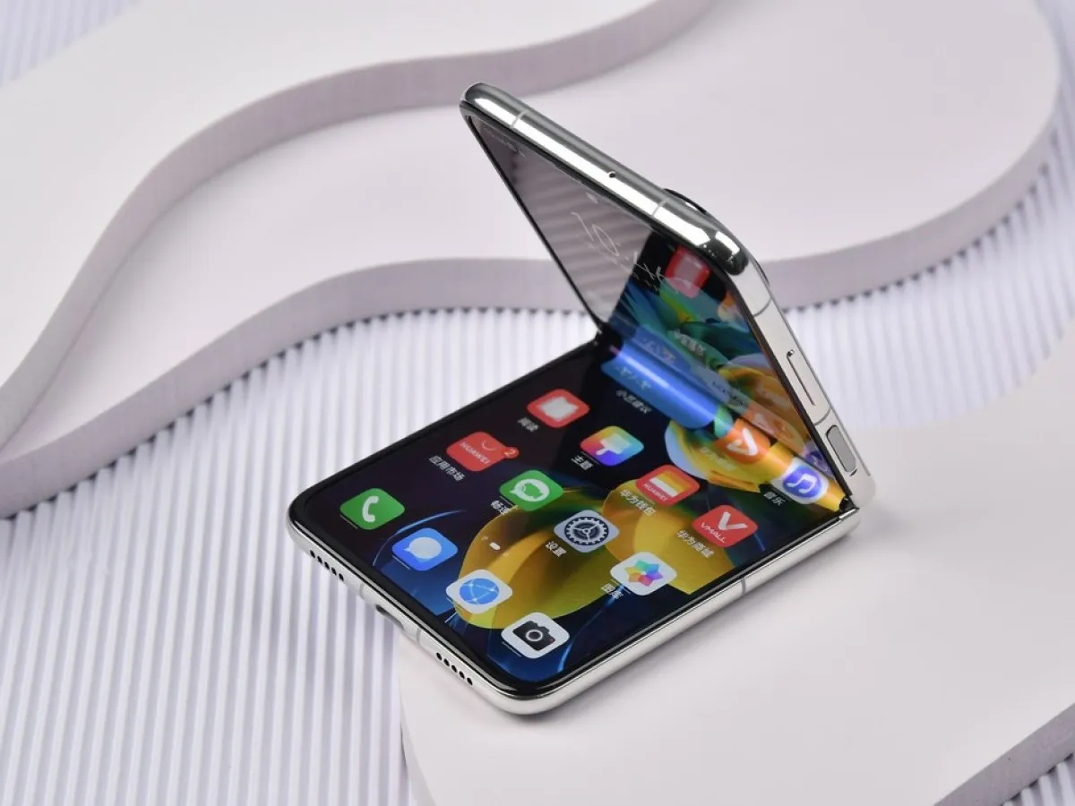 Huawei sulankstomi telefonai 2024