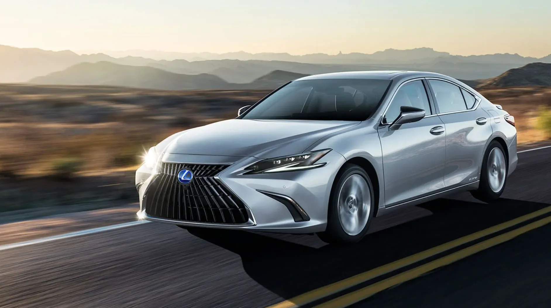 Lexus ES 2022