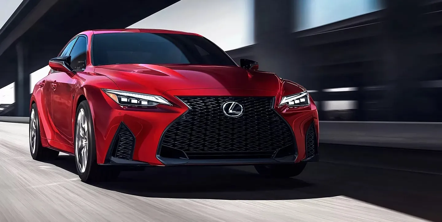 Lexus IS 2022
