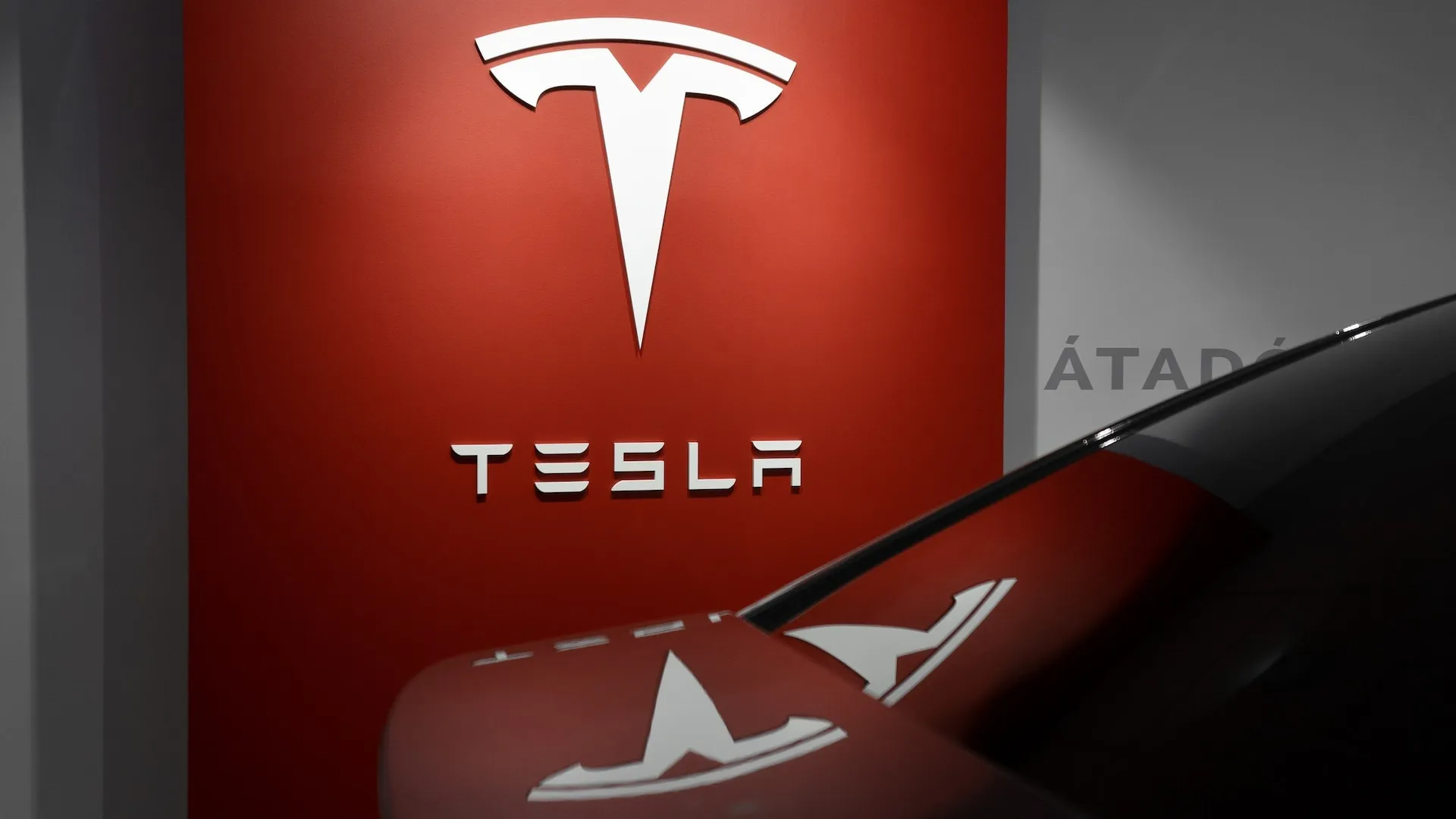 Tesla autopilotas