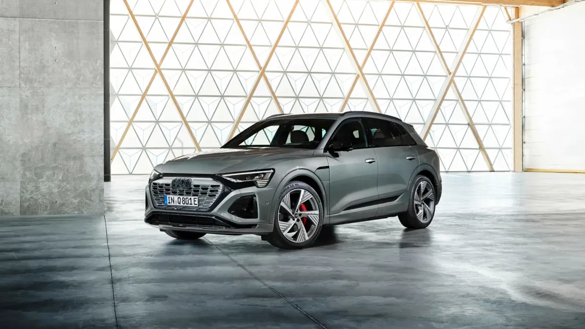 Audi Q8 55 e-tron quattro