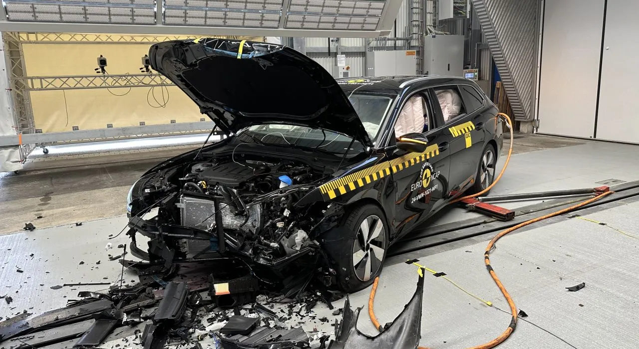 Automobilių saugumo testai