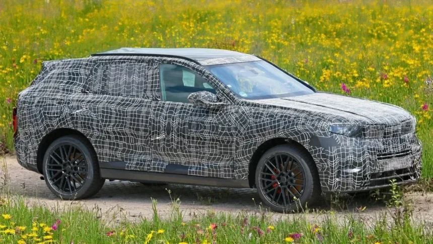 BMW X5 nebeturės didelių grotelių