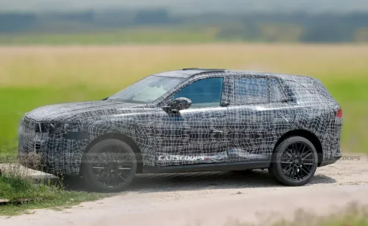 BMW atsisakė didelių radiatoriaus grotelių naujajame X5 3