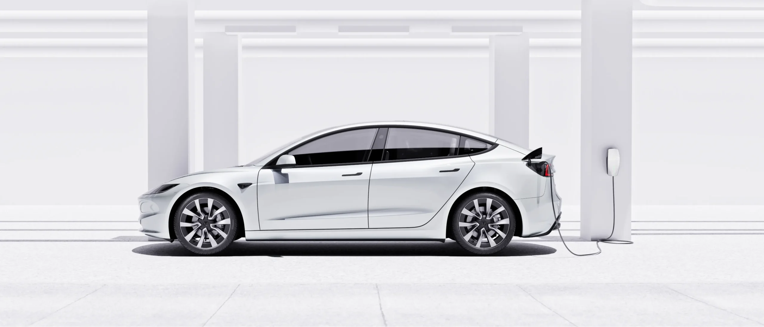 Dėl muito pabrango Tesla automobiliai