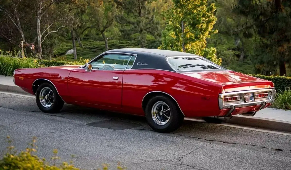 Dodge Charger SE 1972 (1)