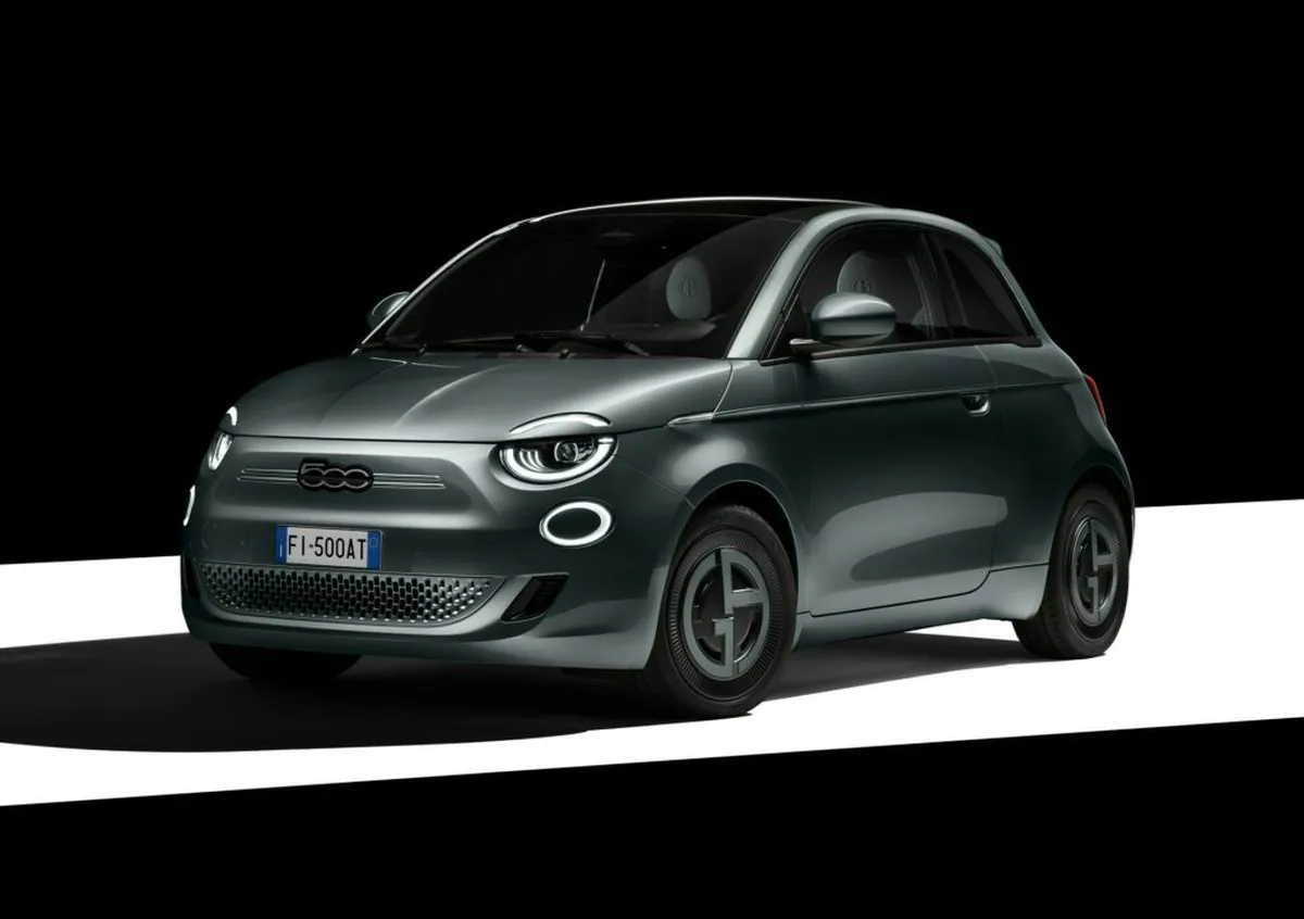 Fiat 500e Giorgio Armani 2