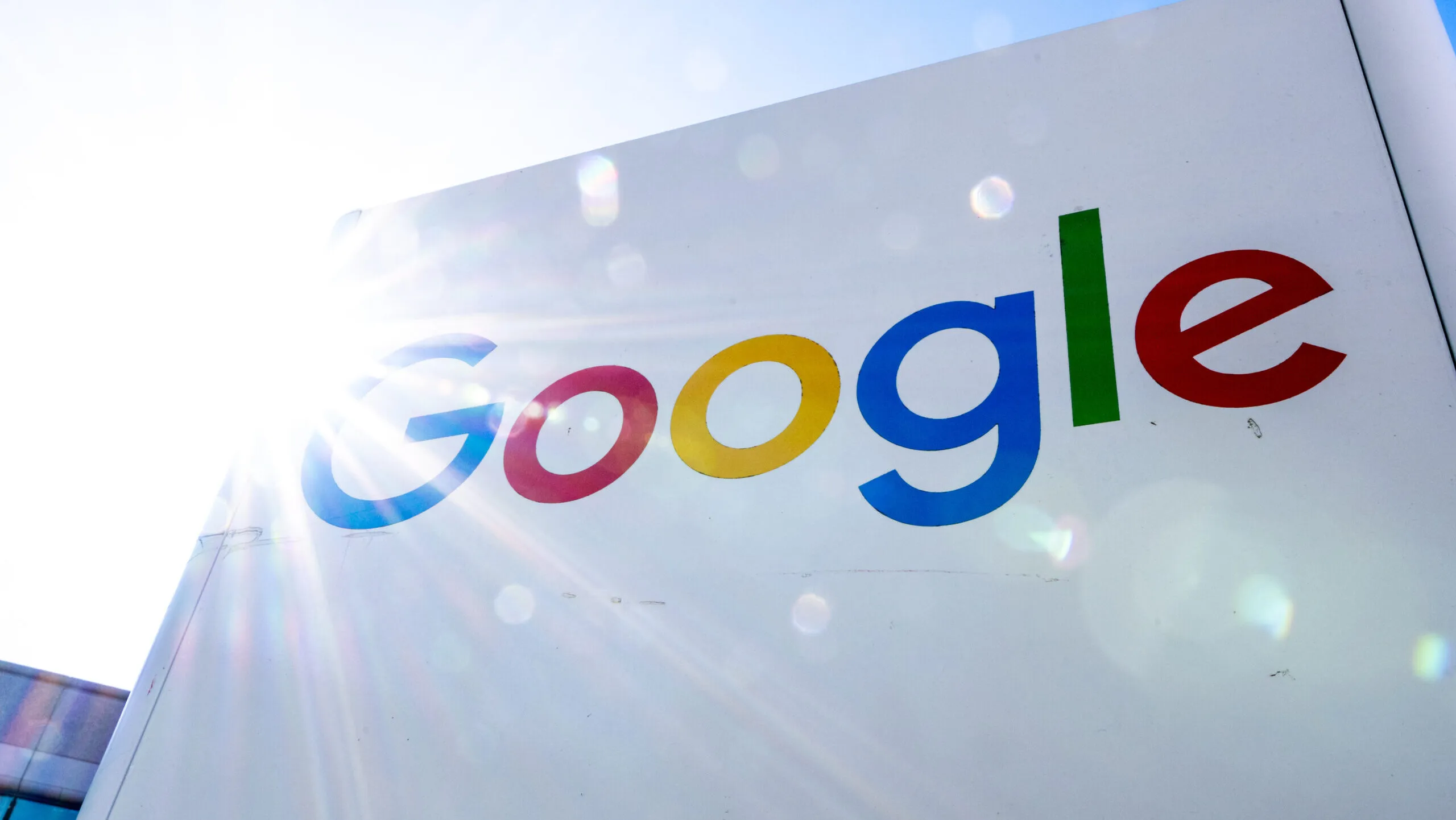 Google uždirbo didžiulį pelną