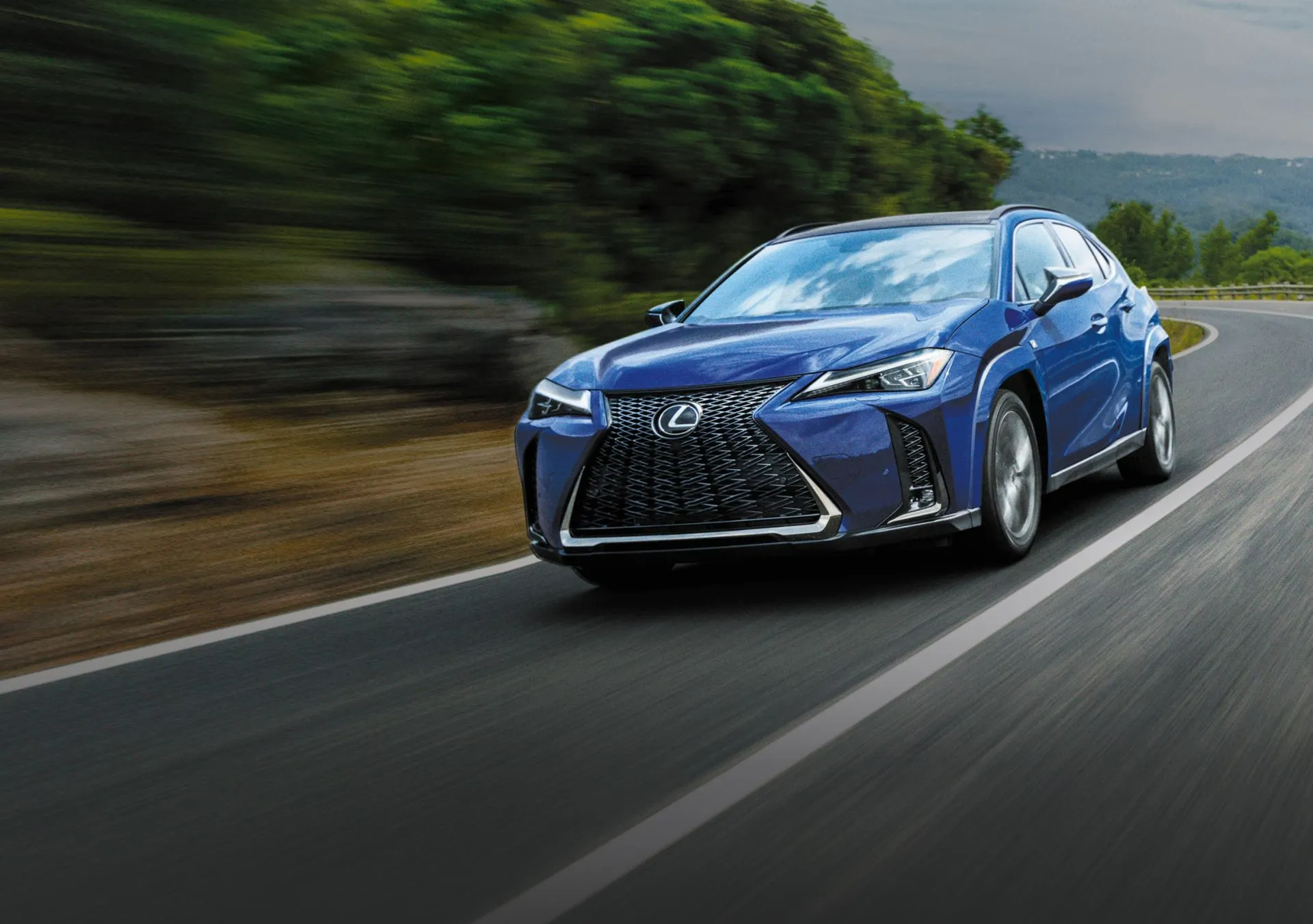 Lexus UXh 2024 automobilis