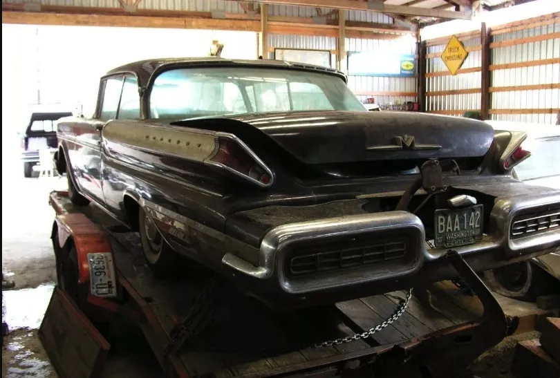 Mercury Montclair 1957 m. 2