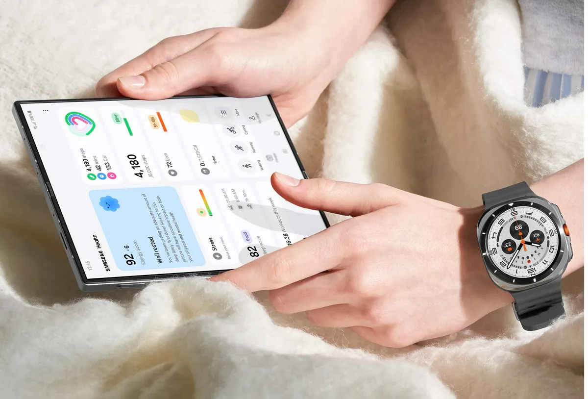 Samsung Galaxy Z Fold 6 su DI