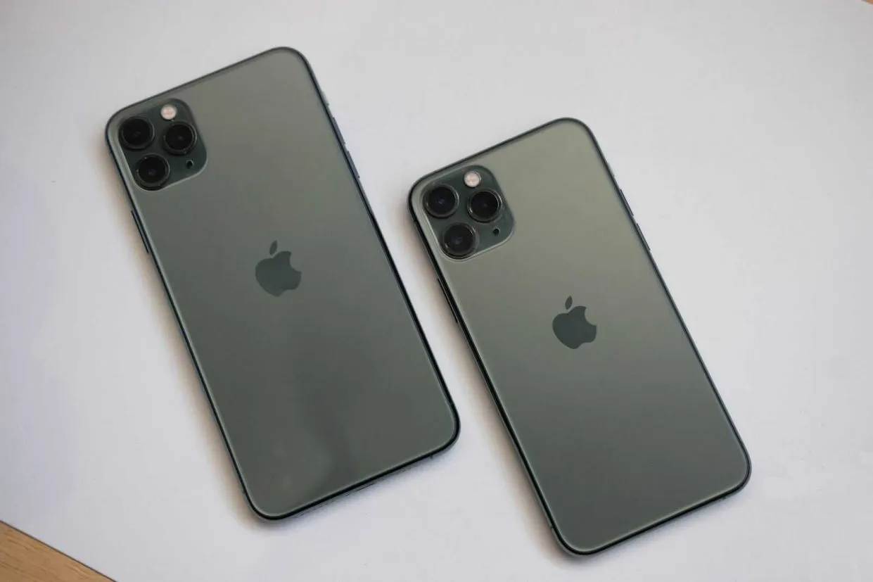 Stiklinė iPhone nugarėlė