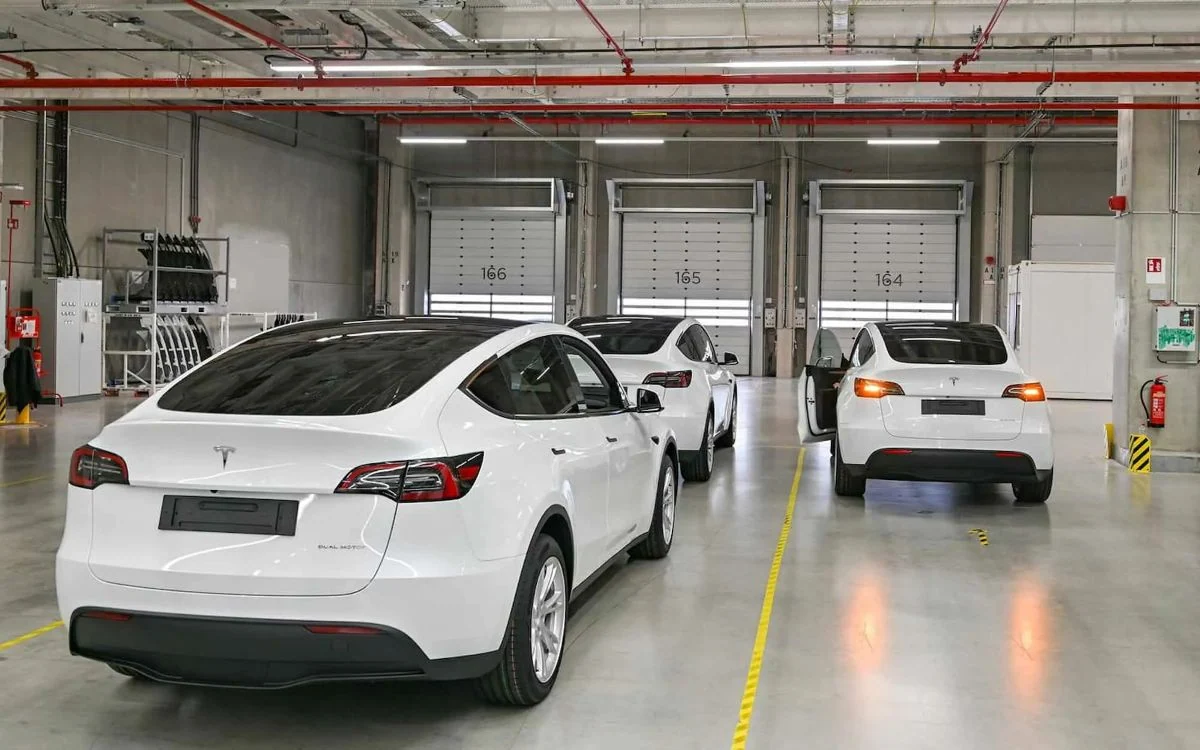 Tesla elektromobilių gamykla